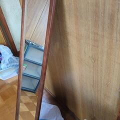 置きもしくは壁直付け鏡の画像