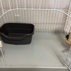 【お譲り先決定】
ペット用ゲージの画像
