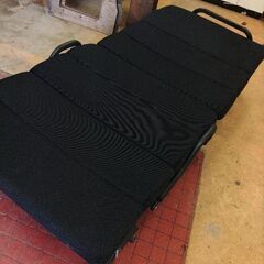 中古折り畳み式パイプベッドの画像