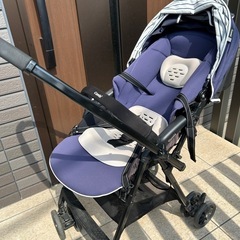 コンビ　ベビーカーの画像