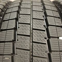 DUNLOP WINTER MAXX LV01 205/70R16 111/109N LT 16インチ ライト