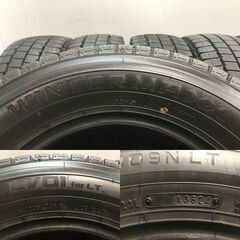 DUNLOP WINTER MAXX LV01 205/70R16 111/109N LT 16インチ ライト