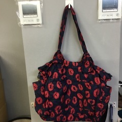 💋　MARC BY MARC JACOBS マーク ジェイコブス　リップ柄　トートバッグの画像