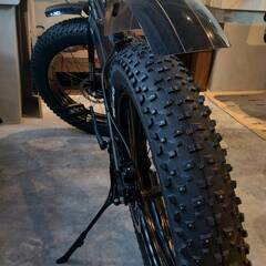 BRONX TRX-EVO 電動アシスト両輪駆動ファットバイク スパイクタイヤ付 実走行62km 屋内保管の画像