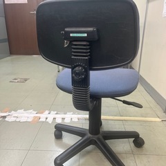 オフィス　椅子の画像