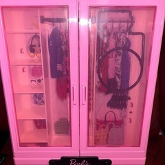 Barbie用 クローゼット ハンガー付きの画像