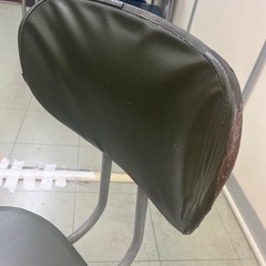 オフィス　椅子の画像