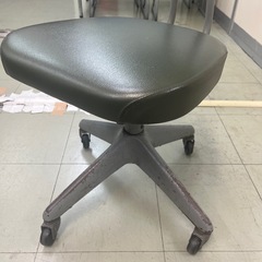 オフィス　椅子の画像
