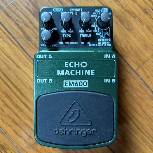 BEHRINGER ECHO MACHINE EM600/ベリンガー エコーマシーン