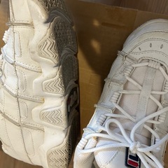 FILA 厚底スニーカーの画像