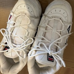 FILA 厚底スニーカー