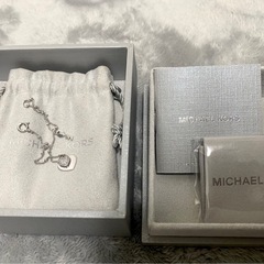 MICHAEL KORS　ブレスレットの画像