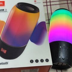 360°のライトショーと360°サウンドを組み合わせたポータブル防水Bluetoothスピーカー、JBL Pulse 3(パルス3)の画像