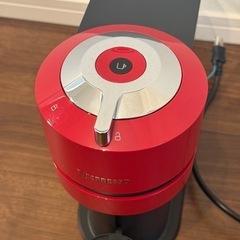ネスプレッソのコーヒーメーカー（ヴァーチュオ2019年モデル）の画像