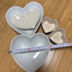 ハートの食器の画像