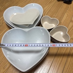 ハートの食器の画像