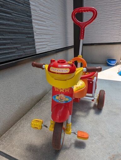 アンパンマン三輪車 (きりん) 加古川の三輪車の中古あげます