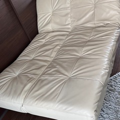 家具ソファー　ベッド　　白　の画像