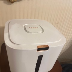 ライスストッカー  ほぼ未使用
