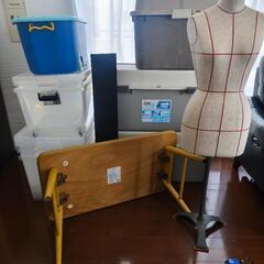 ケース、テーブル、トルソー、スロープセット