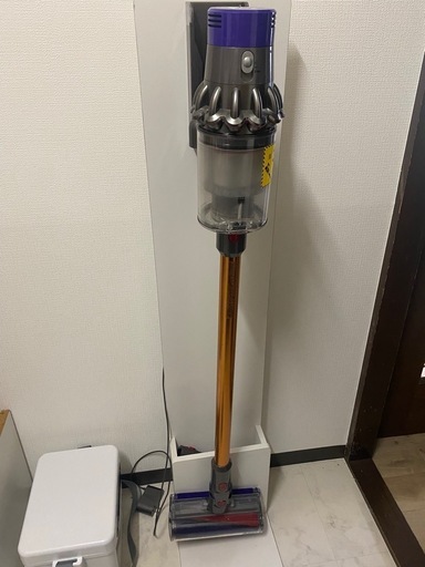☆動作しますがジャンク☆dyson SV10K コードレスクリーナー