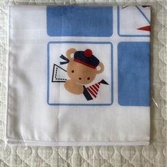 【新品】ファミリア　ガーゼハンカチの画像