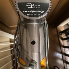 【ジャンク品】ダイソンDysonコードレスクリーナー　掃除機の画像