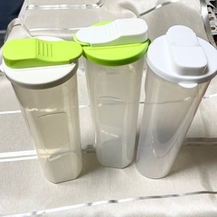 蓋つき和風小鉢5つ& 1.4L冷水筒3つセットの画像