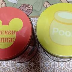 ちょっぴりレトロなディズニー缶セットの画像