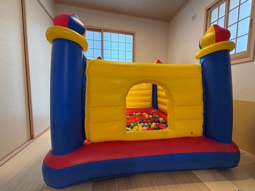 ⚠️値下げ実施中　
室内エアー遊具　トランポリン　ボールプール