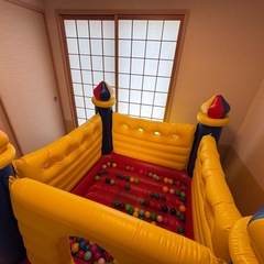 ⚠️値下げ実施中　
室内エアー遊具　トランポリン　ボールプールの画像