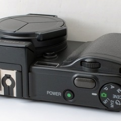 人気CCD機！RICOH GX100 VF KIT★転送OK★付属品多数  1ヶ月動作補償あり！ 安心のゆうパック代引き発送！ 送料、代引き手数料無料！の画像