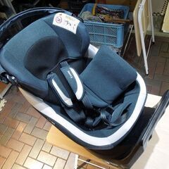 Combi チャイルドシート クルムーヴ スマート ISO-FIX対応 CG-UIG ネイビー  360°ターン コンビ 札幌市東区 新道東店の画像