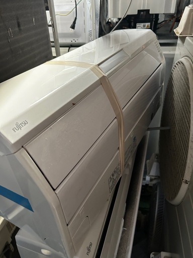 4    6畳用エアコン高年式美品‼️