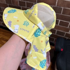取引中ジュニアシートand夏用日焼け帽子の画像