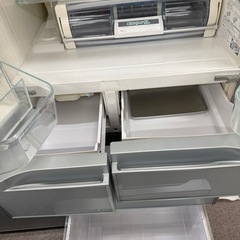 日立ノンフロン冷蔵庫　R-C5700 年製2013 564L 動作保証の画像