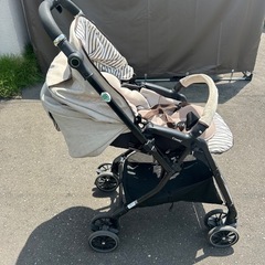 ベビーカー】コンビ ホワイトレーベル スゴカルα 4キャス compact エッグショックの画像