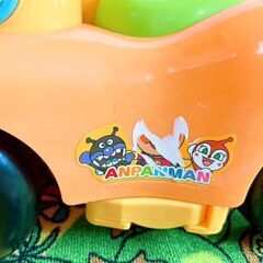 付属品完備★アンパンマン よくばりビジーカー 押し棒+ガード付き お子様のはじめての乗用の画像