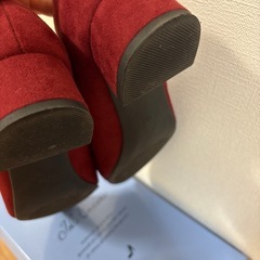 パンプス　深い赤の画像