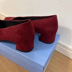 パンプス　深い赤の画像