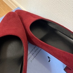パンプス　深い赤の画像