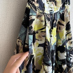アーバンリサーチロッソ花柄フレアスカートの画像