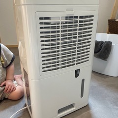 【七夕限定セール！100円引き】アイリスオーヤマ　衣類乾燥除湿機　DCE-6515の画像