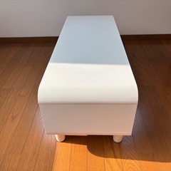 テレビボードの画像