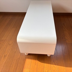 テレビボードの画像