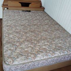 ダブルベッド