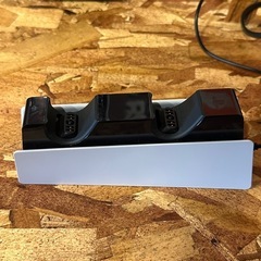 PlayStation5 本体 CFI-1000A（ディスク版）完動・傷無し・付属品＋おまけ付の画像