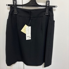 スカート未使用事務員制服　ベスト2枚スカート１枚の画像