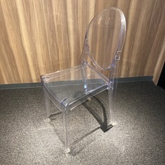 中古の椅子　カルテル　ビクトリアゴースト