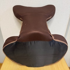 ゲーミング 座椅子ひじ置き付き 美品の画像